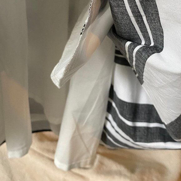 Banana Republic Black & White 2P Striped Dress - Picture 3 of 4